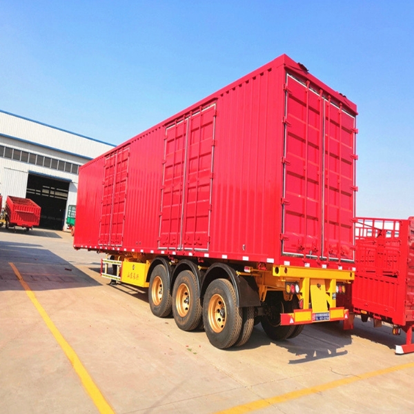 飞翼箱式半挂车